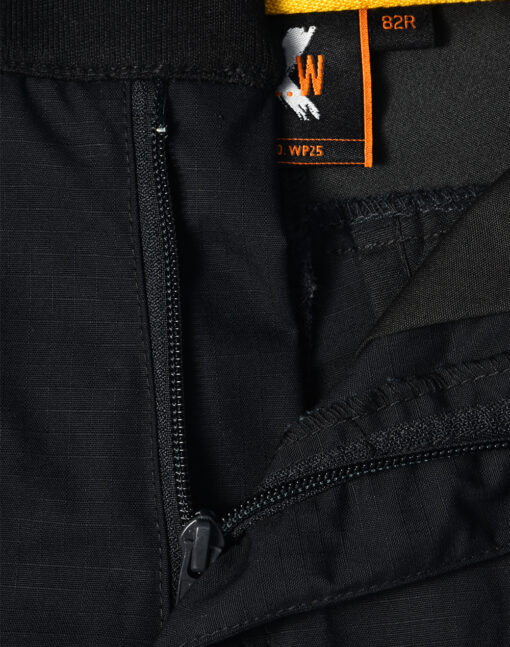 WP25 Black Frontzip